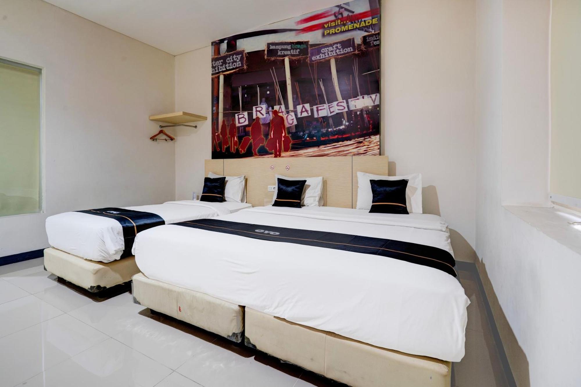 Townhouse Oak Cihampelas Near Ciwalk Formerly Promenade Hotel Bandung Exterior foto