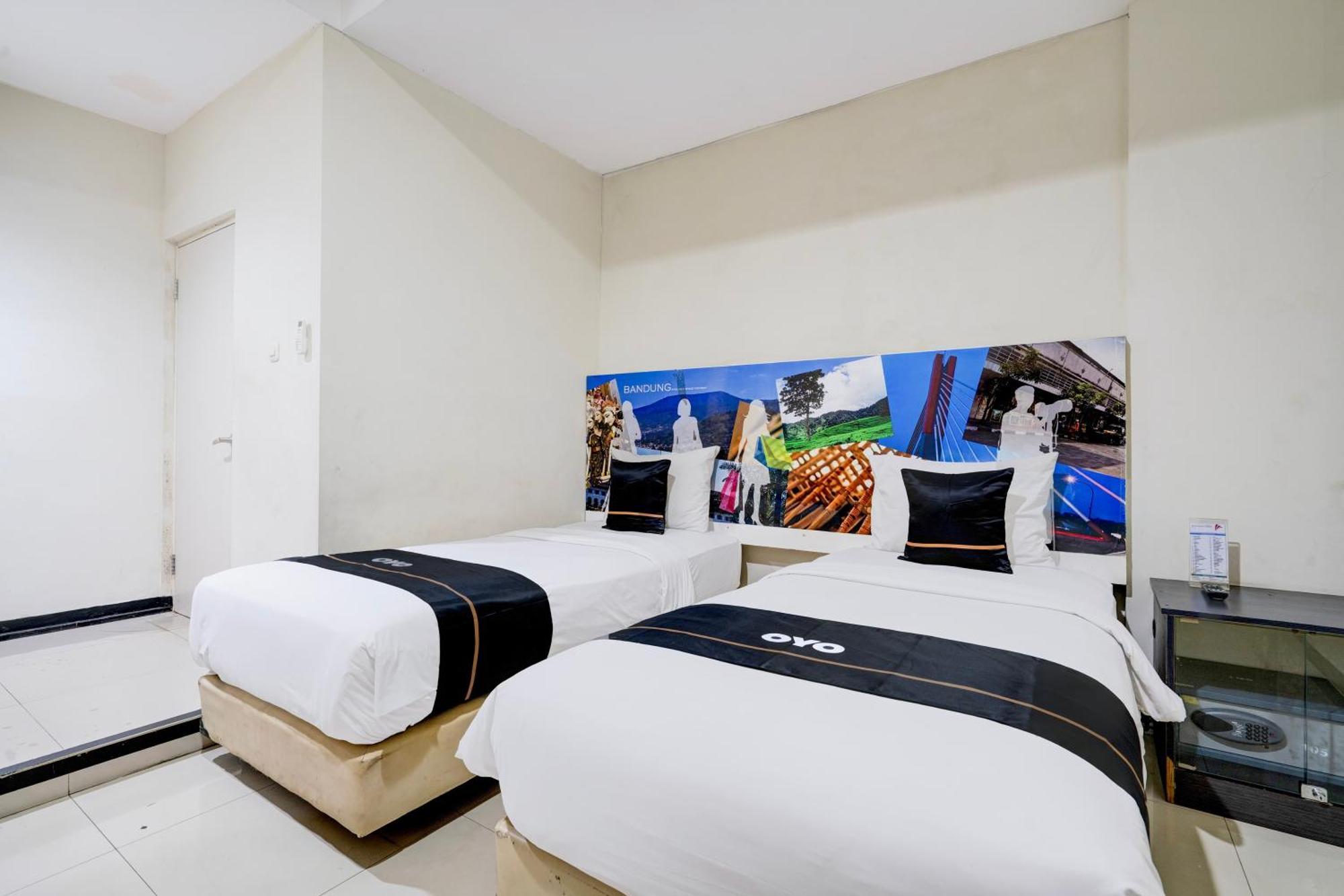 Townhouse Oak Cihampelas Near Ciwalk Formerly Promenade Hotel Bandung Exterior foto